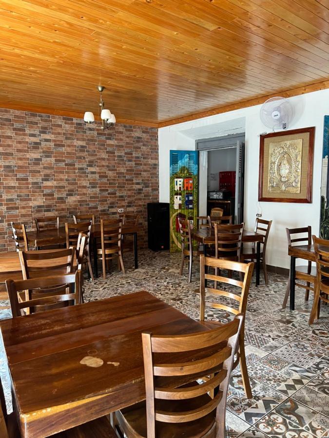 Hostal Y Restaurante La Toscana Metapán Eksteriør billede